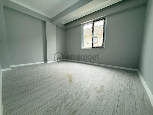 Focus'tan Metro Ve E5 Karayollarına Yakın,sıfır,ara Kat,lüks 3+1 3