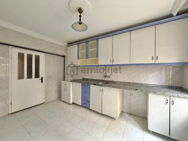Nam-ak Emlak'tan Kilerli Bahçe Katı Güney 3+1 Daire 5