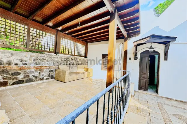 Bodrum Bitez Aktur C Mah. Deniz Manzaralı Köşe Villa 4