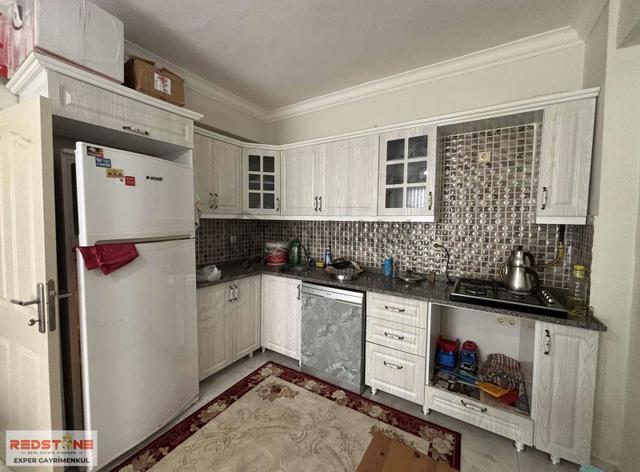 Havuzlu Sitede Eşyalı Kombili Satılık 1+1 Daire 2