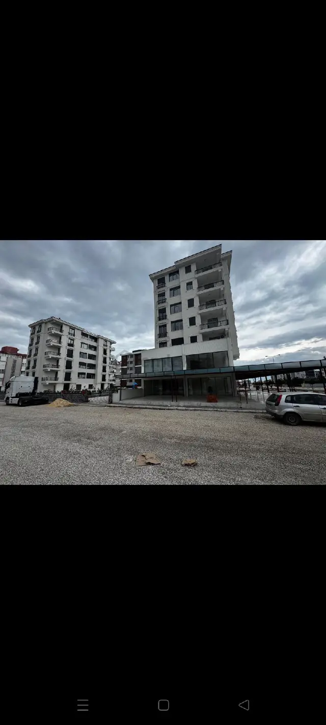 V. Karşıyakada 2+1 Havuzlu Sıfır Katta Kelepir Kaçırılmıcak Fiyat 2