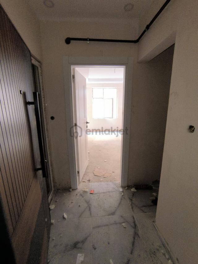 Toplama Merkezine Yürüme Mesafesinde Ofis İçin Uygun Satılk Sıfır 2+0 Daire Toplama Merkezine Yürüme Mesafesinde Ofis İçin Uygun Satılk Sıfır 2+0 Daire 1