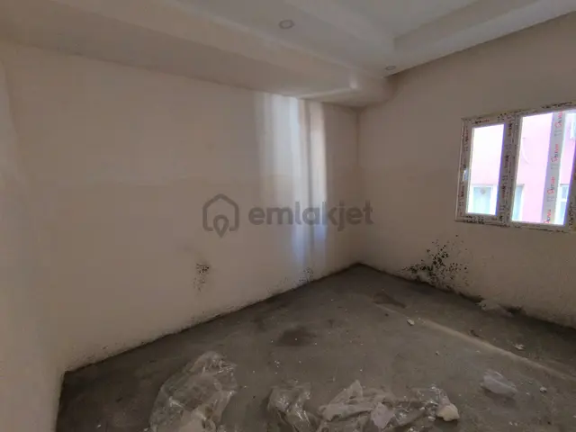 Toplama Merkezine Yürüme Mesafesinde Ofis İçin Uygun Satılk Sıfır 2+0 Daire 3