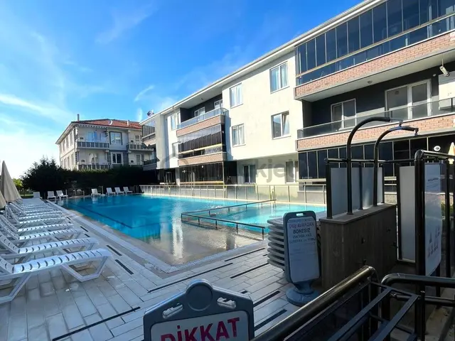 Karasu'da Güvenlikli Site İçinde Kullanışlı 2+1 Satılık Daire 2