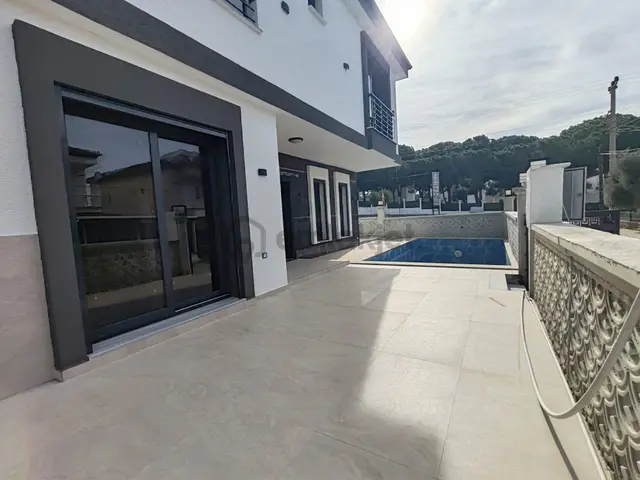 Didim'de Denize 220m Mesafede 3+1 Müstakil Villa (kiler Mervcut) 4