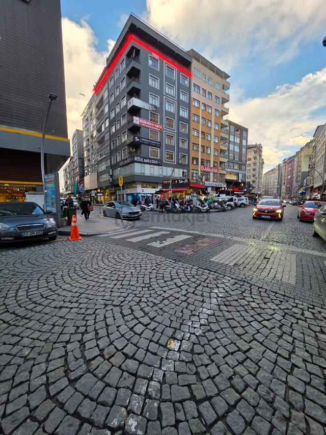 Taşçioğlu Emlaktan Kiralık Şehrin Göbeğinde 150m2 3+1 Daire İki Tarafı Komple Teras Taşçioğlu Emlaktan Kiralık Şehrin Göbeğinde 150m2 3+1 Daire İki Tarafı Komple Teras