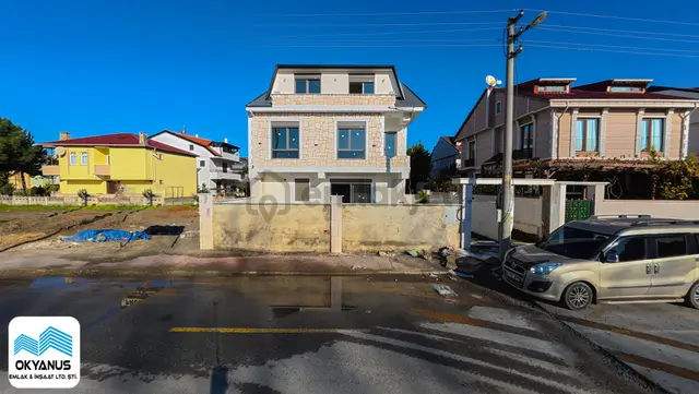 Sakarya Kocaali’de Merkez Plaj Da Özel Havuzlu 4+1 Villa 1