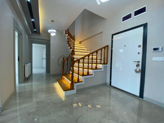 Nasip'ten Satılık Yeni Binada 5+2 Dubleks Sıfır Daire 5