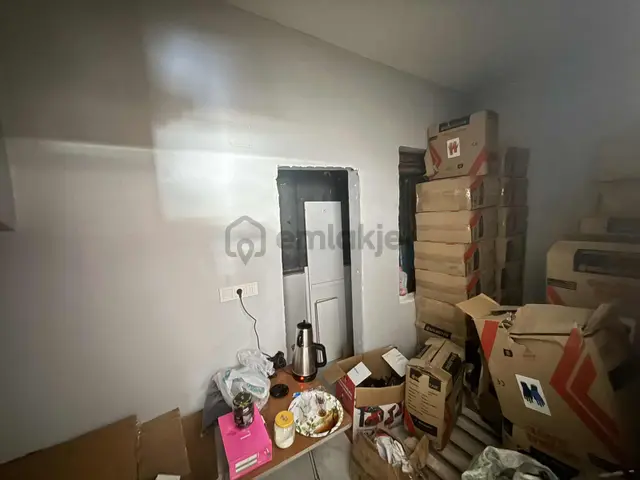 Lavinia Yeşilevler'de Ana Cadde Üzeri 120m2 Kiralık İşyeri 2