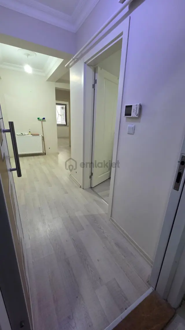 Kırklareli Merkez Karakaş Mah. Masrafsız 2+1 Ara Kat 2