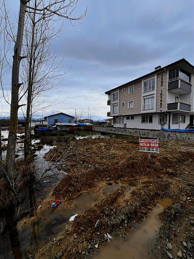 Görgülü Emlaktan Acil Satılık Arsa 323 M² 5
