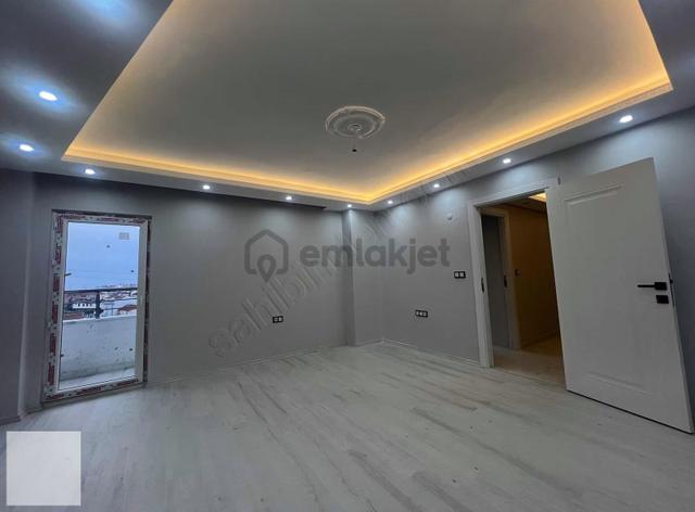 Satılık 1. Ve 2. Kat Gibi Toprakla Temazsız 4+1 Bahçe Dubleks Satılık 1. Ve 2. Kat Gibi Toprakla Temazsız 4+1 Bahçe Dubleks
