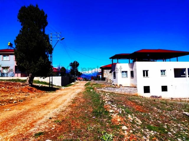 Kar Emlaktan Yeni Konacık Efes Sitesi Altında 400 M2 Satılık Arsa 5