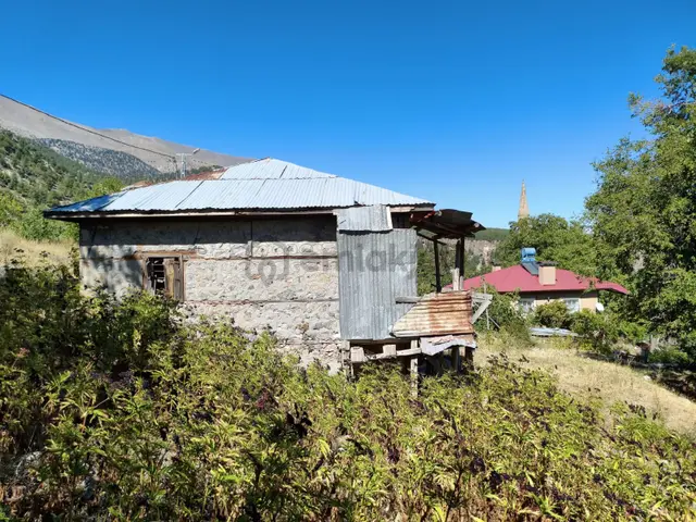 Kar Emlaktan Akçatekir Eski Köyde 235 M2 Satılık Arsa 2