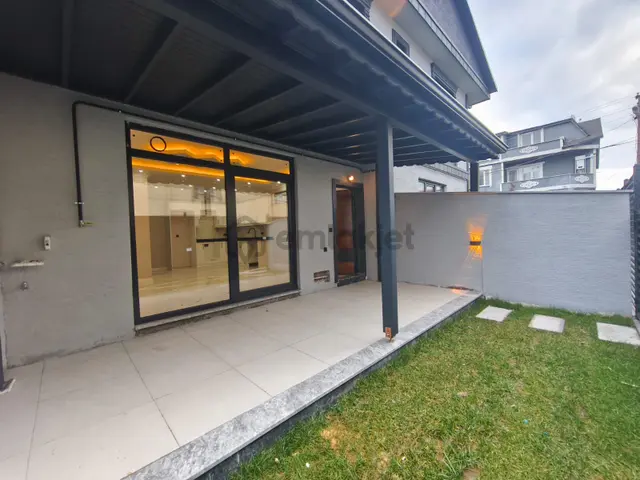 Kocaali'de Yatırıma Uygun 4+1 Yerden Isıtmalı Lüks Villa 4