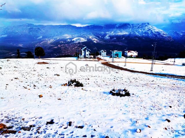 Kar Emlaktan Yeni Konacık Bozkırlı Mevkiinde 350 M2 Satılık Arsa 4