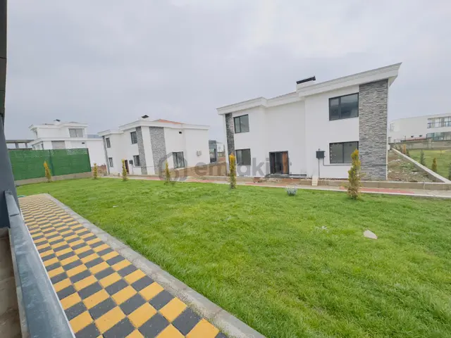 Takasa Açık Taşınmaya Hazır 450 Evlerde Dublex 6+1 Villa 3