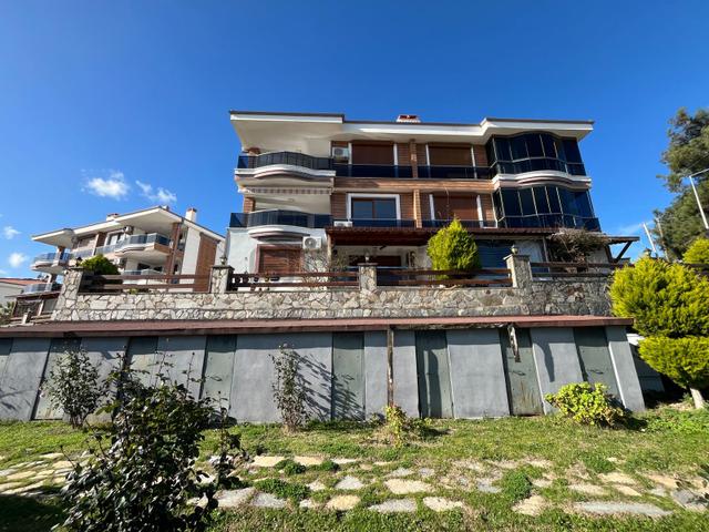 Gürsoy'dan K.kuyuda Şahane Deniz Manzaralı Havuzlu Sitede 3+1 Daire 4