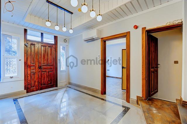 İstanbul Sultanahmette Satılık Renovasyonlu 8 Odalı Butik Otel 5