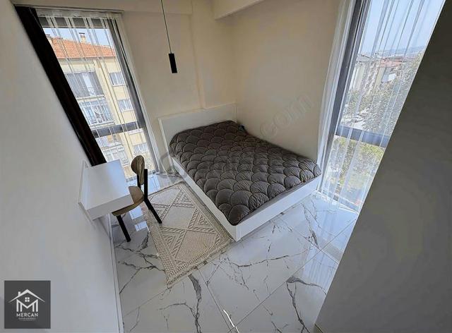 Mercan'dan Üniversite Yakını Site İçi 85 M2 2+1 Eşyalı Rezidans 4