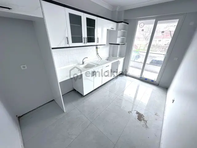 𝄞melodi'den Gömeç Mithatpaşa'da Ayrı Mutfaklı Ön Cephe Yerden Isıtmalı Yepyeni 2+1 Daire 1