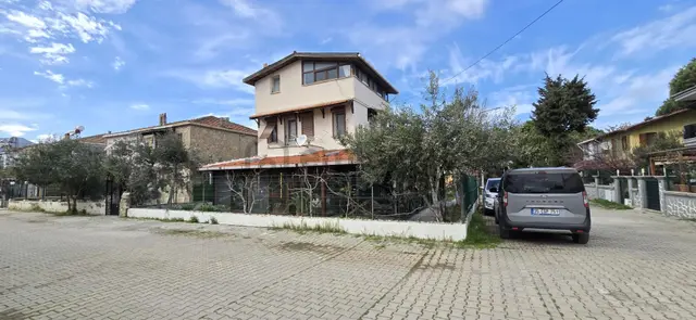 Yenifoça Gencellide Sahile 150m.satılık Tam Müstakil Trıbleks 3