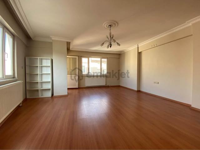 🏡dinçer Mahallesi 🏡 ✅3+1 135 M2 6 Katlının 5 Katı ❇️açık Mutfak Petek Kombili ❇️full Özelikli 5