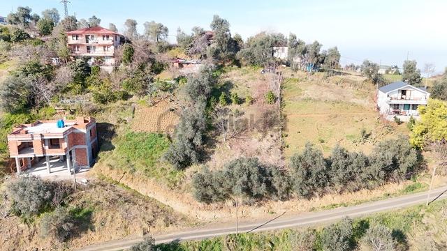 Trabzon Akçaabat Yeni Mahallede Satılık Arsa 4