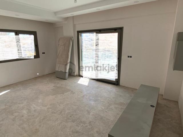 Ender Uysal Gayrimenkulden Foruma Yakın Satılık 2+1 Sıfır Daire.. 4