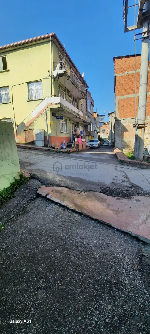 İlyasköy De.satılık Müstakil Bina 3