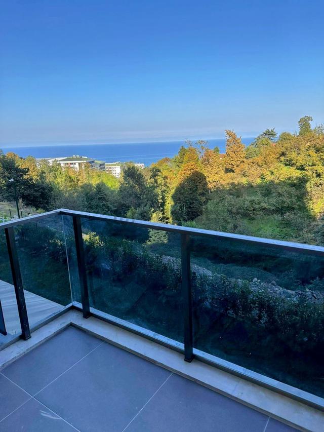 Trabzon Pelitli Hayri Gür Salonu Yakınında Site İçerisinde 3+1 Deniz Manzaralı 4