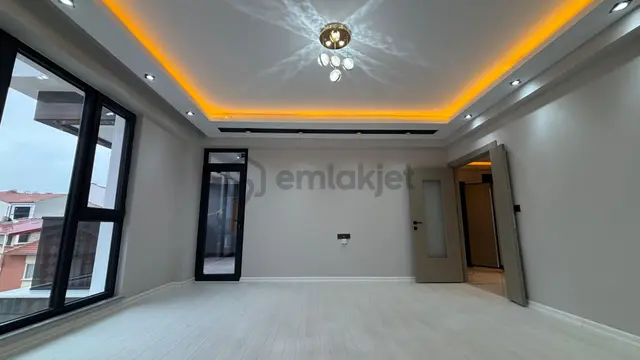 Recep Ümit Emlak'tan Çamlıca Mahallesi Satılık Ultra Lüks 3+1 Daire Nüt9 3