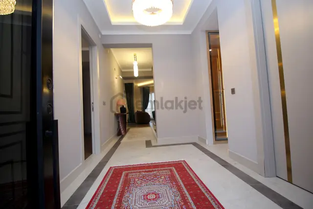 Emre Emlak'tan Bağlıca'da Süper Lüx Sıfır 6+2 Hamamlı Satılık Villalar 5