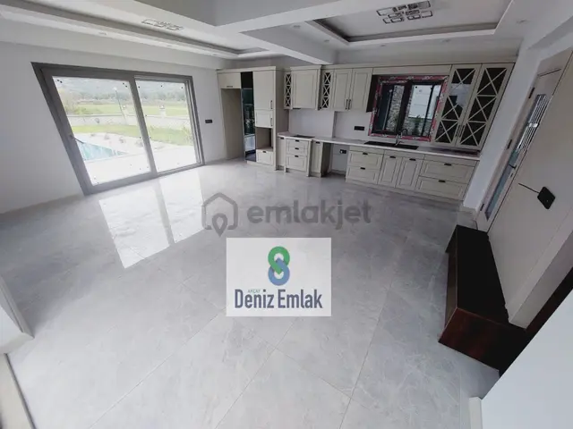 Denizden Akçayda Tam Müstakil Havuzlu Satılık 3+1 Villa. 3