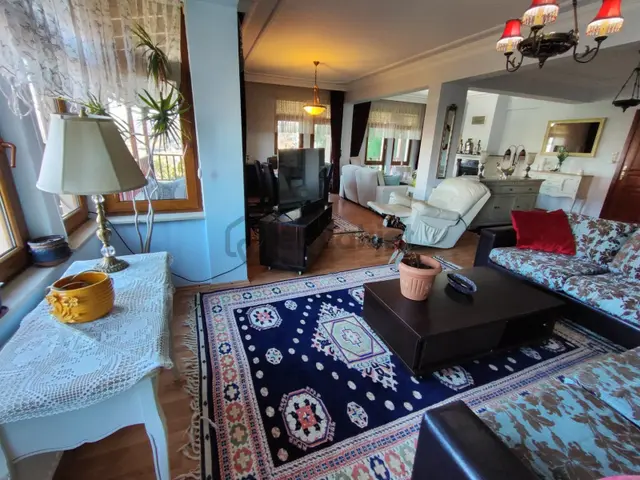 Remax Palastan Başiskele Ünikent Karşıyaka Evleri 6+1 Satılık 5