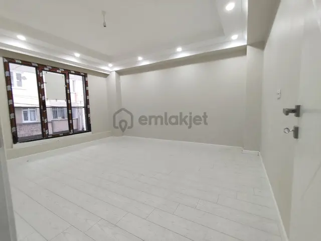 Has Seba'dan Tevfikbey Mh 3+1 120m2 Emsalsiz Büyüklükte Giriş Kat Daire 3