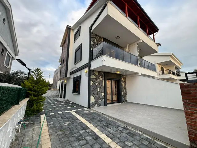 Hisarda Muhteşem 4+1 Villa Hisarda Muhteşem 4+1 Villa