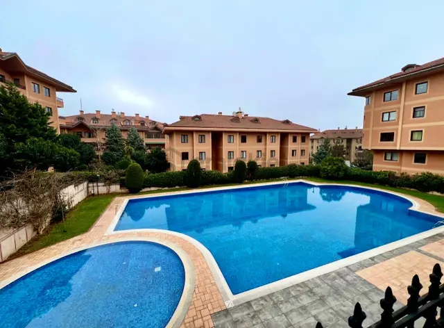 Remax Anı 'dan Boğaziçi Kandilli Evleri 'nde Satılık 2+1 Daire 3