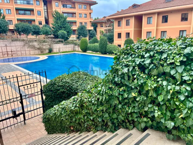 Remax Anı 'dan Boğaziçi Kandilli Evleri 'nde Satılık 2+1 Daire 2