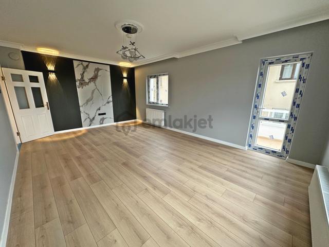 Kartaltepe Mahallesinde Yapılı Kat Konumunda 3+1 Satılık Daire 2