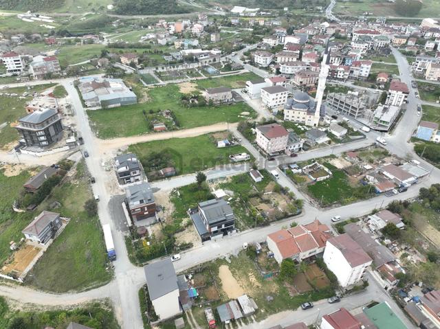 Satılık Arnavutköy Haraççı İmarlı İfrazlı Arsa Tek Tapu 4