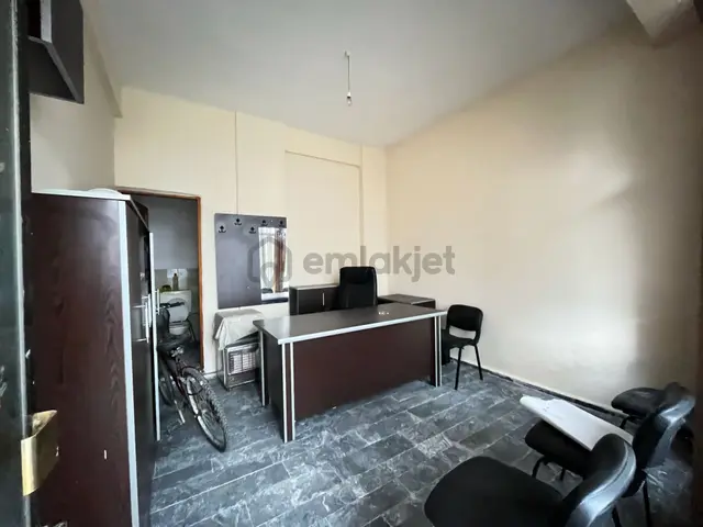 ''yetkisi'' Parstan Sarıkız Mah.denize 50m Eşyalı Kiralık Dükkan 3