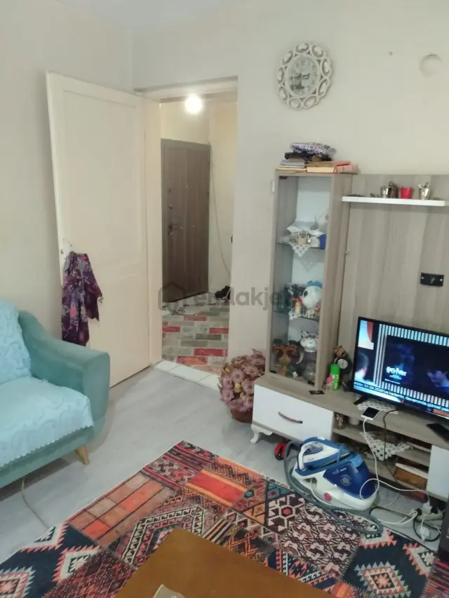 Mızraklı Caddesinde Satılık Daiiire 3