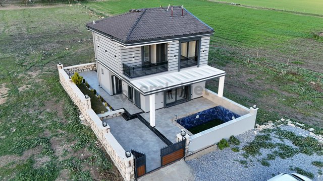 Didim Mavişehir’de Denize 500 Metre Tam Müstakil Villa Didim Mavişehir’de Denize 500 Metre Tam Müstakil Villa