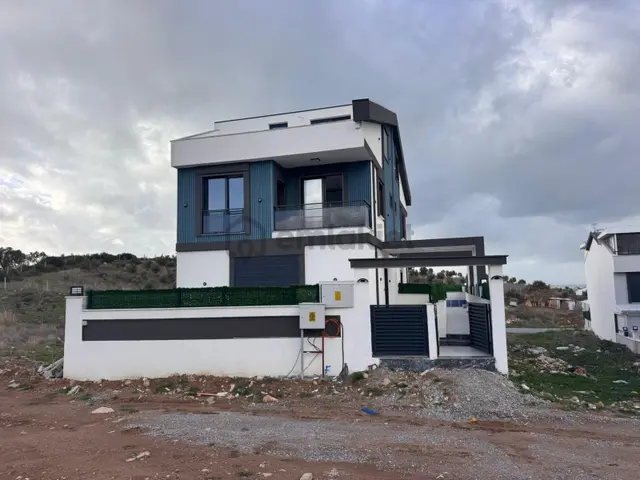 Didim Hisar Mahallesi’nde Sıfır 3+1 Müstakil Girişli Lüks Villalar Didim Hisar Mahallesi’nde Sıfır 3+1 Müstakil Girişli Lüks Villalar