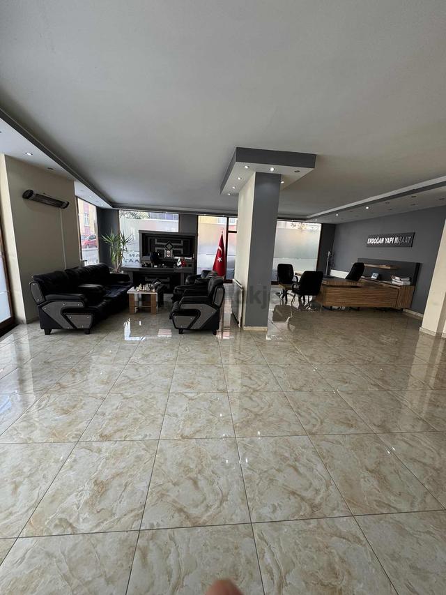 İnönü Mah.sultagazi Caddesine Cephe 150m2 Bodrumlu Dükkan 1