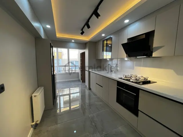 Etimesgut İstasyon Mah De 3+1 Bağımsız Full Yapılı Satılık Daire 2