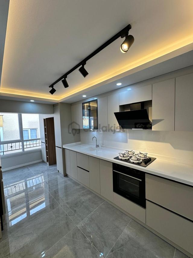 İstasyon Mahallesinde Geniş M2 Lüks Yapılı 3+1 Satılık Daire 5