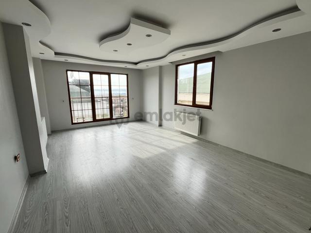 Büyükçekmece Fatih Mah Yeni Binada Lüks Manzaralı Temiz 3+1 Kiralık Daire 2