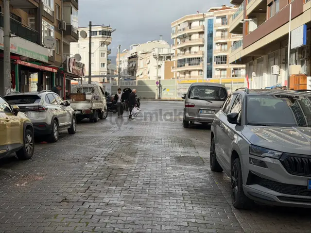 Karşıyaka Yalı Mahallesinde Satılık Dükkan ,işyeri 2